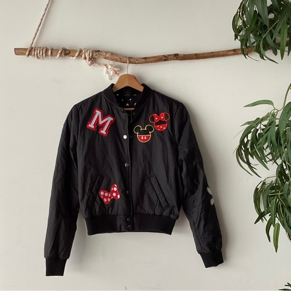 Disney Black Puffer Jacket 🖤❤️